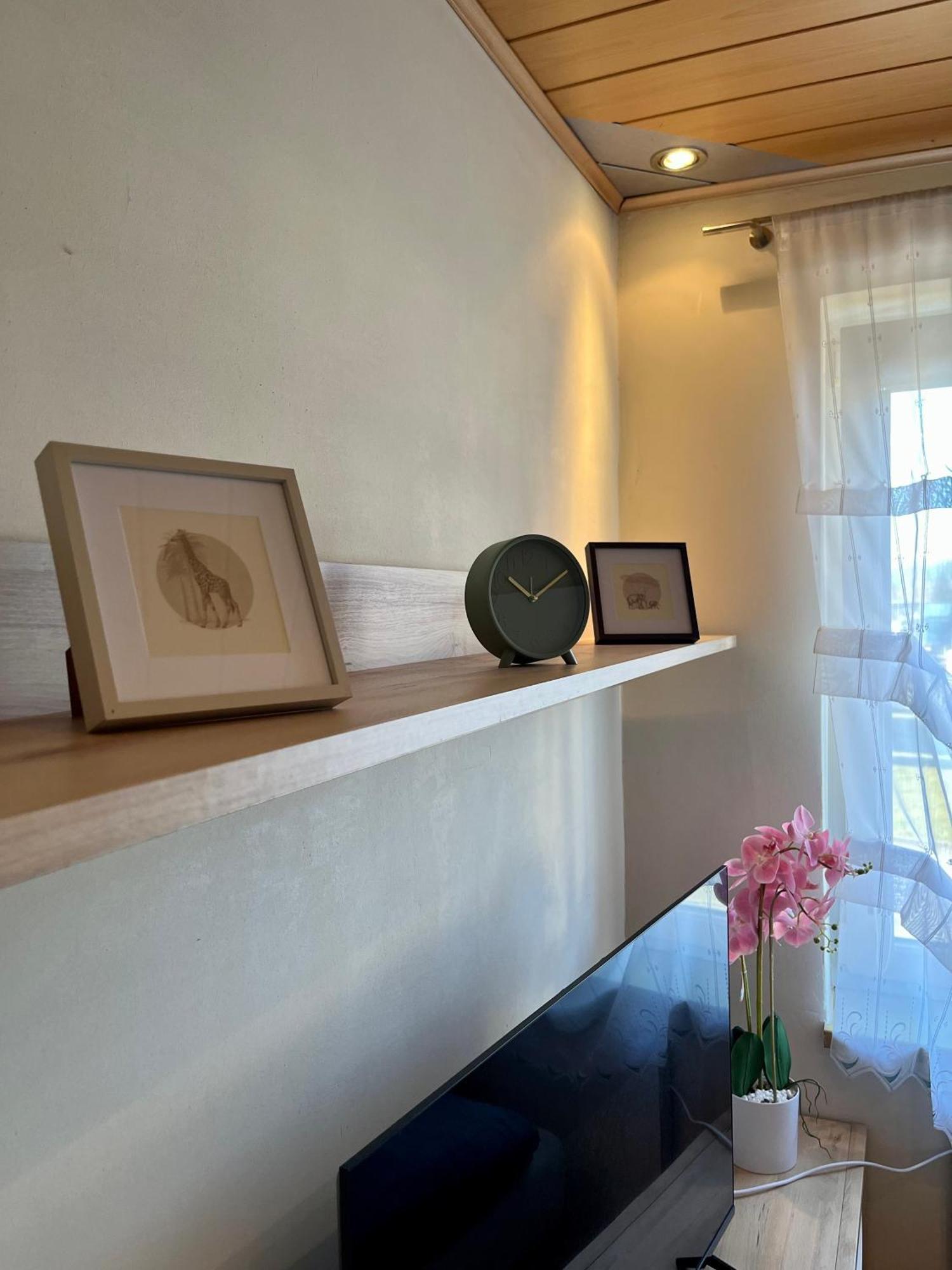Gemuetliche Wohnung/ Cozy Apartment Niklasdorf Dış mekan fotoğraf